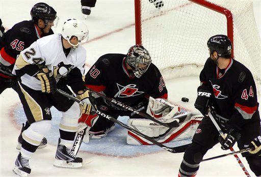 Matt Cooke, Justin Peters, Jay Harrison, Alexandre Picard