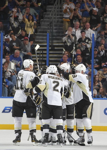 Jordan Staal, Matt Niskanen, Pascal Dupuis