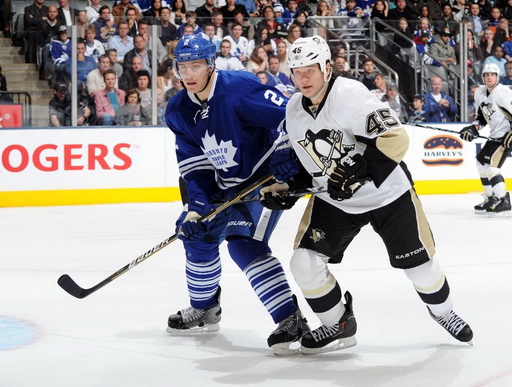 Luke Schenn, Arron Asham