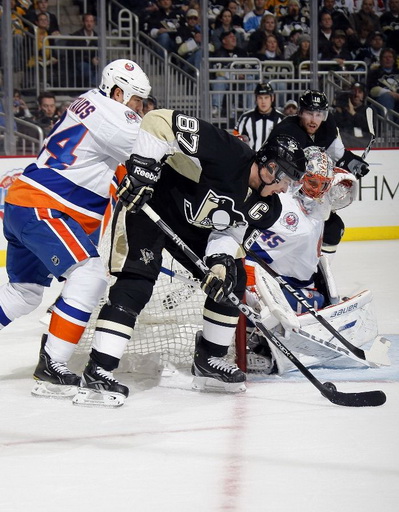 Steve Staios, Sidney Crosby, Andres Nilsson