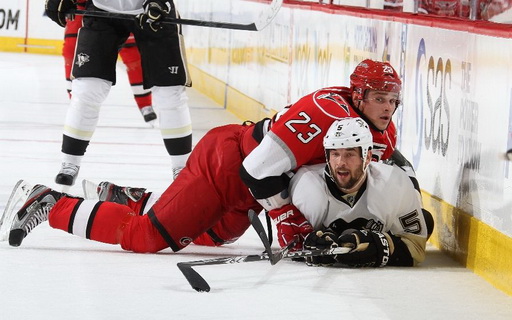 Alexei Ponikarovsky, Deryk Engelland