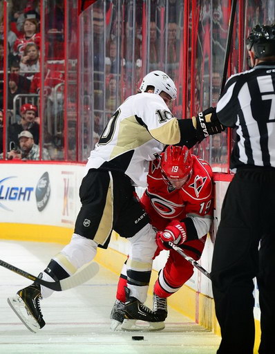 Tanner Glass, Jiří Tlustý