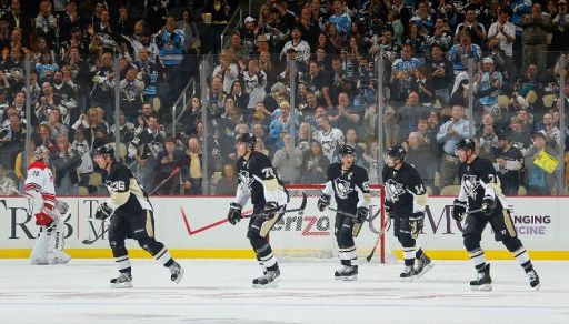 Cam Ward, Jussi Jokinen, Evgeni Malkin, Sidney Crosby, Chris Kunitz, Paul Martin