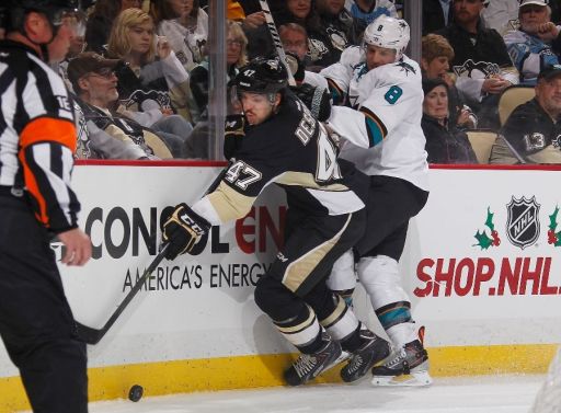 Simon Despres, Joe Pavelski