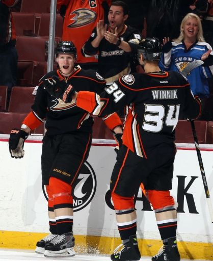 Corey Perry, Daniel Winnik